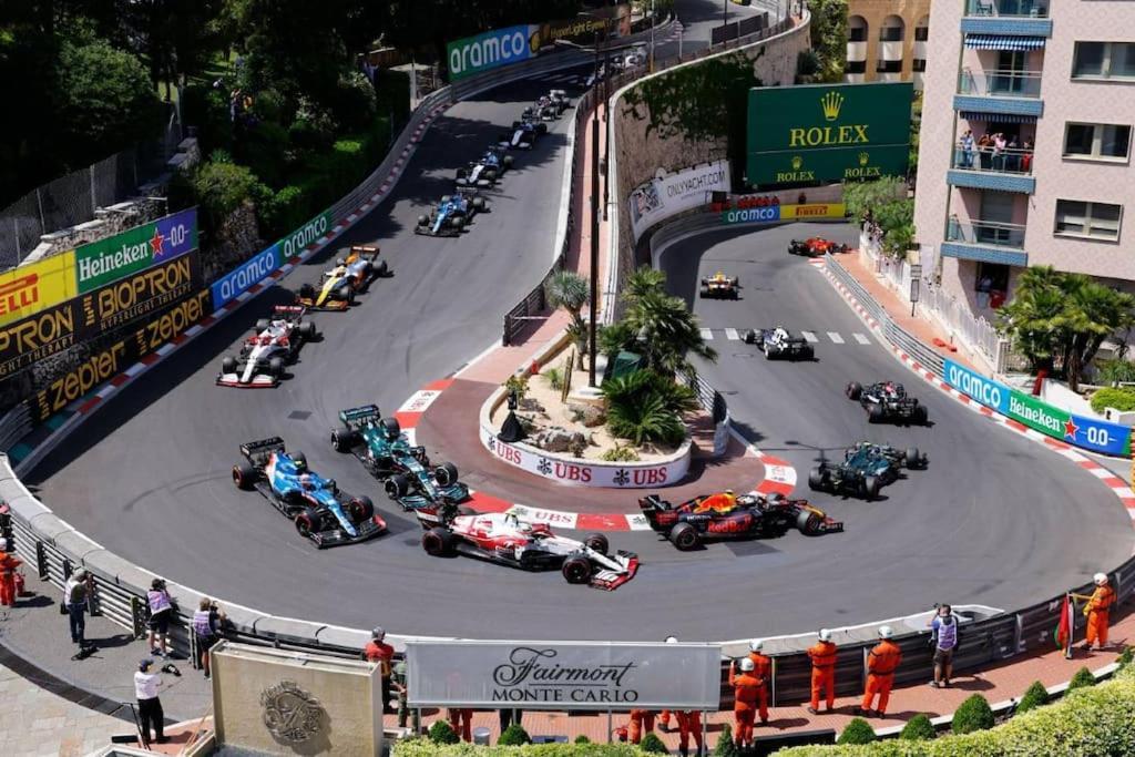 Luxueux Studio Neuf - Frontiere Monaco - Piscine - Parking Prive מראה חיצוני תמונה