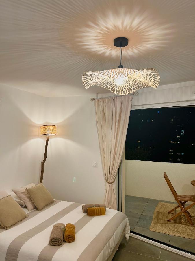 Luxueux Studio Neuf - Frontiere Monaco - Piscine - Parking Prive מראה חיצוני תמונה